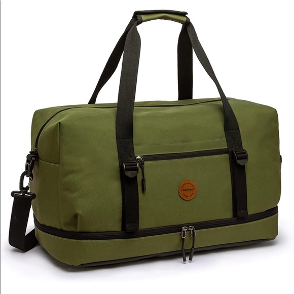 Other - BRAND NEW STYLISH OLIVE WEEKEND BAG / DUFFEL BAG(NWT)
